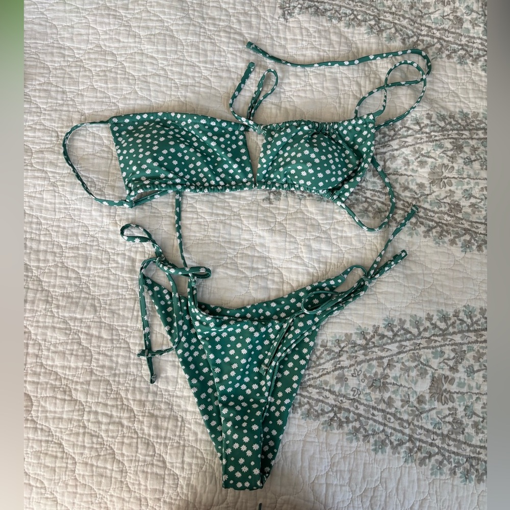 Zaful Green Polka Dot Bikini Set